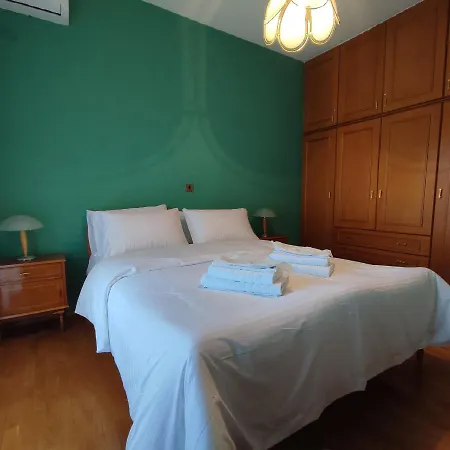Friendly Flat 5 * Édesza