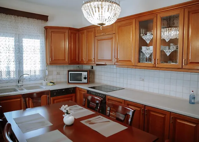 Friendly Flat 5 * 埃泽萨